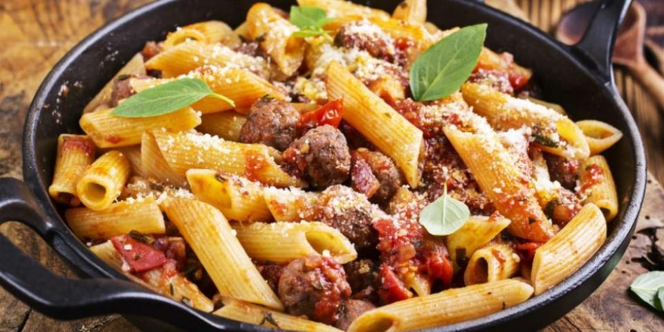 Balkan Pasta with Meatballs